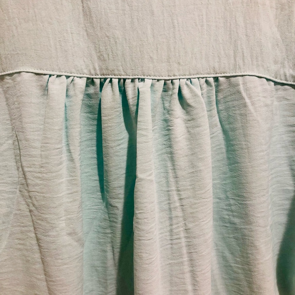 Felina ladie's Button Down Short Sleeve Casual  Blouse M - Picture 3 of 7